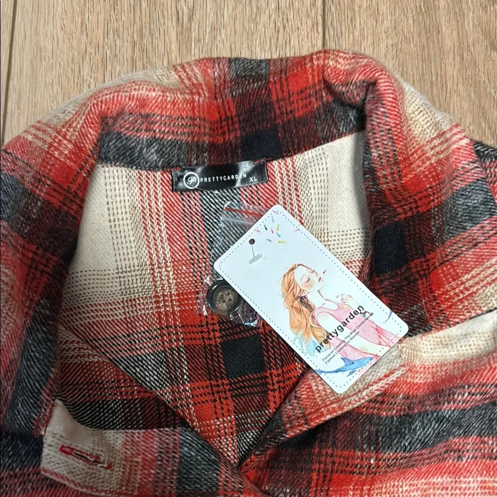 pretty garden NWT XL Red and Black Plaid SOFT FLANNEL Button-Up LONG SHACKET